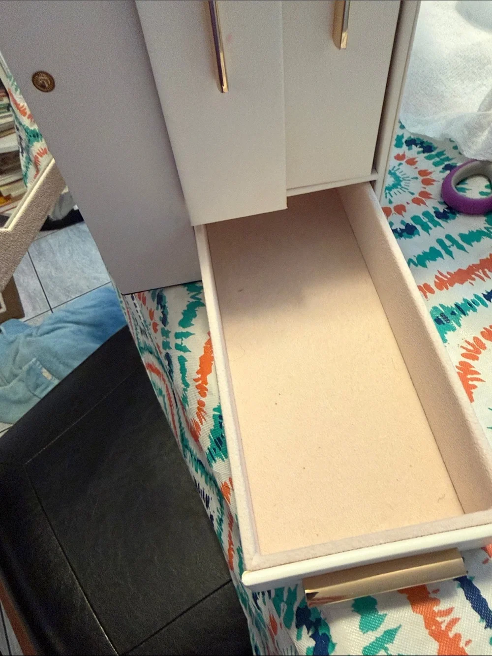 Compact Cream Jewelry Organizer Box w Glass Door 10.5w/7”deep/13”tall like new